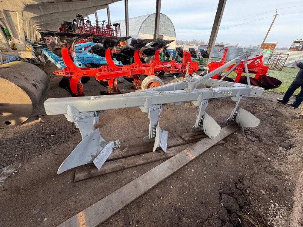 Плуг ПЛН-4-35