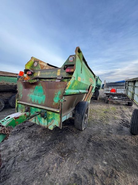 Измельчитель-смеситель кормораздатчик ИСРК-12