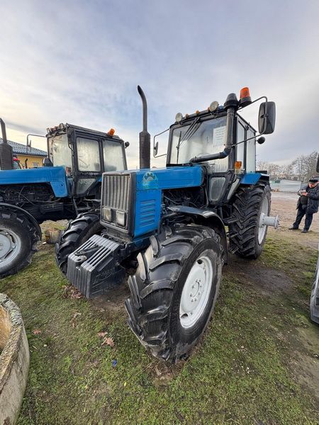 Трактор Беларус 1221В.2, 2011