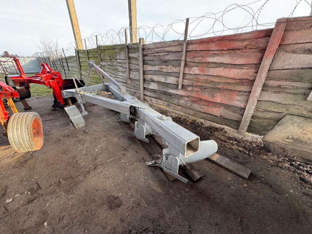 Плуг ПЛН-4-35