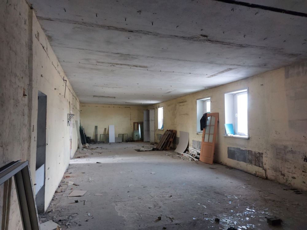 Здание банно-прачечного комбината в п. Садовый (Пинский р-н), площадью 343 кв.м.