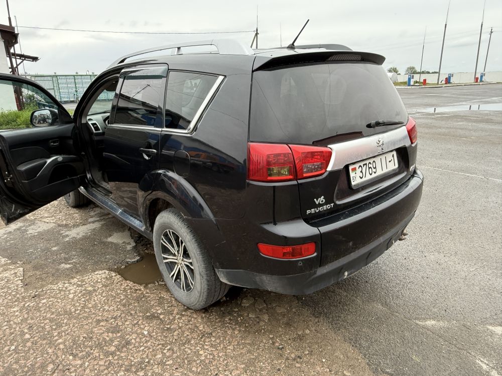 Peugeot 4007, 2007