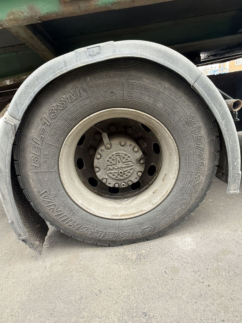 Грузовой седельный тягач МАZ-5440А9 1320-031P1, 2012