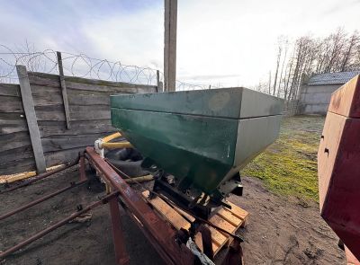 Агрегат внесения удобрений АВУ-1,5