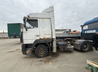 Грузовой седельный тягач МАЗ 5440А8 360-031, 2008