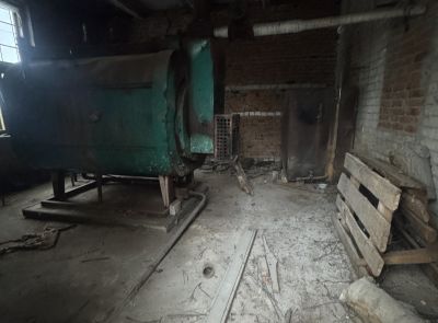 Здание многофункциональное колбасного цеха (убойный цех) юго-западнее д. Хойники (Берёзовский р-н), площадью 1006.4 кв.м.