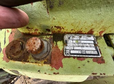 Измельчитель-смеситель кормораздатчик ИСРК-12